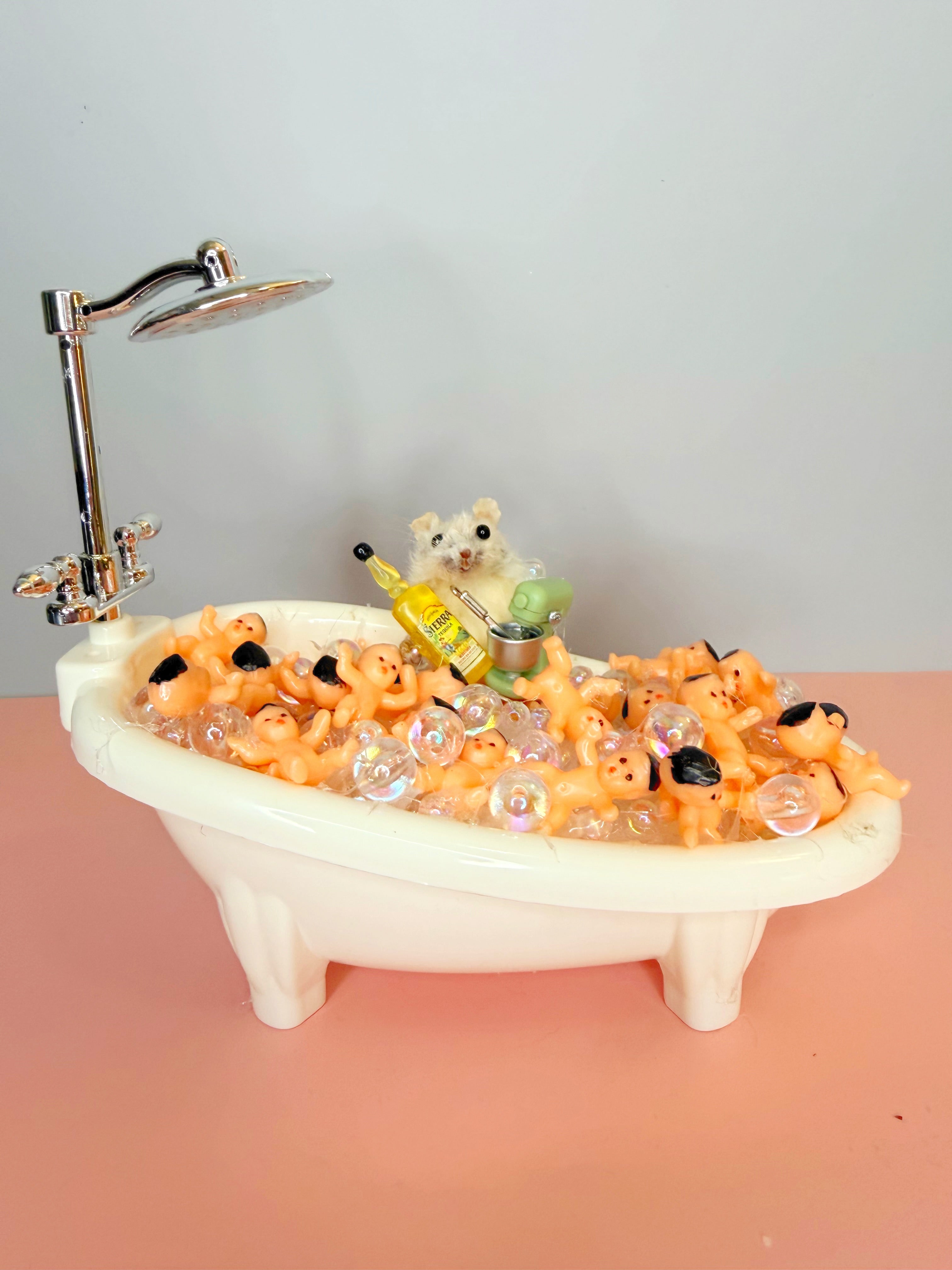 Mouse bathing in babies with a kitchenaid and tequila